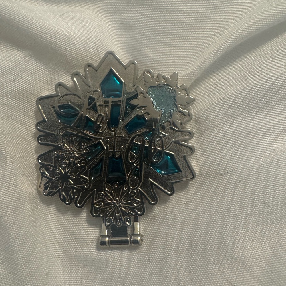 Disney Frozen Let It Go Silver and Blue Pin - Picture 2 of 3